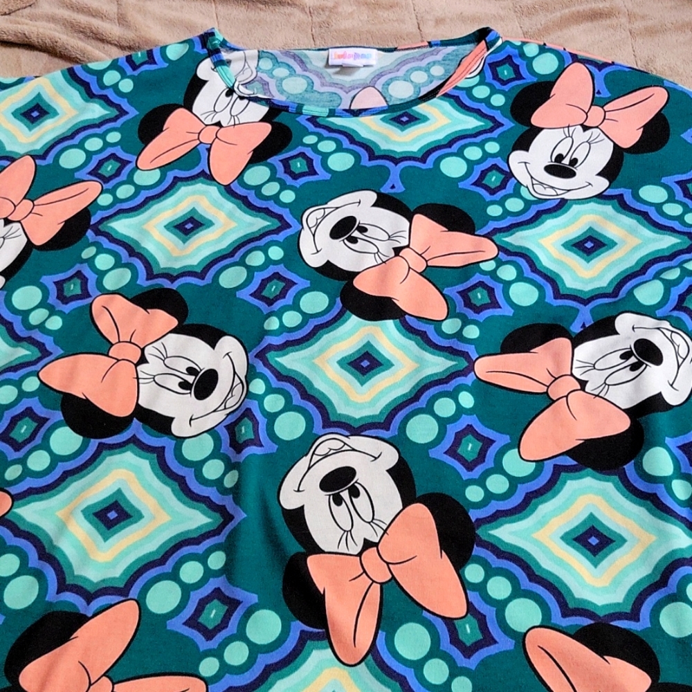 Lularoe minnie mouse shirt